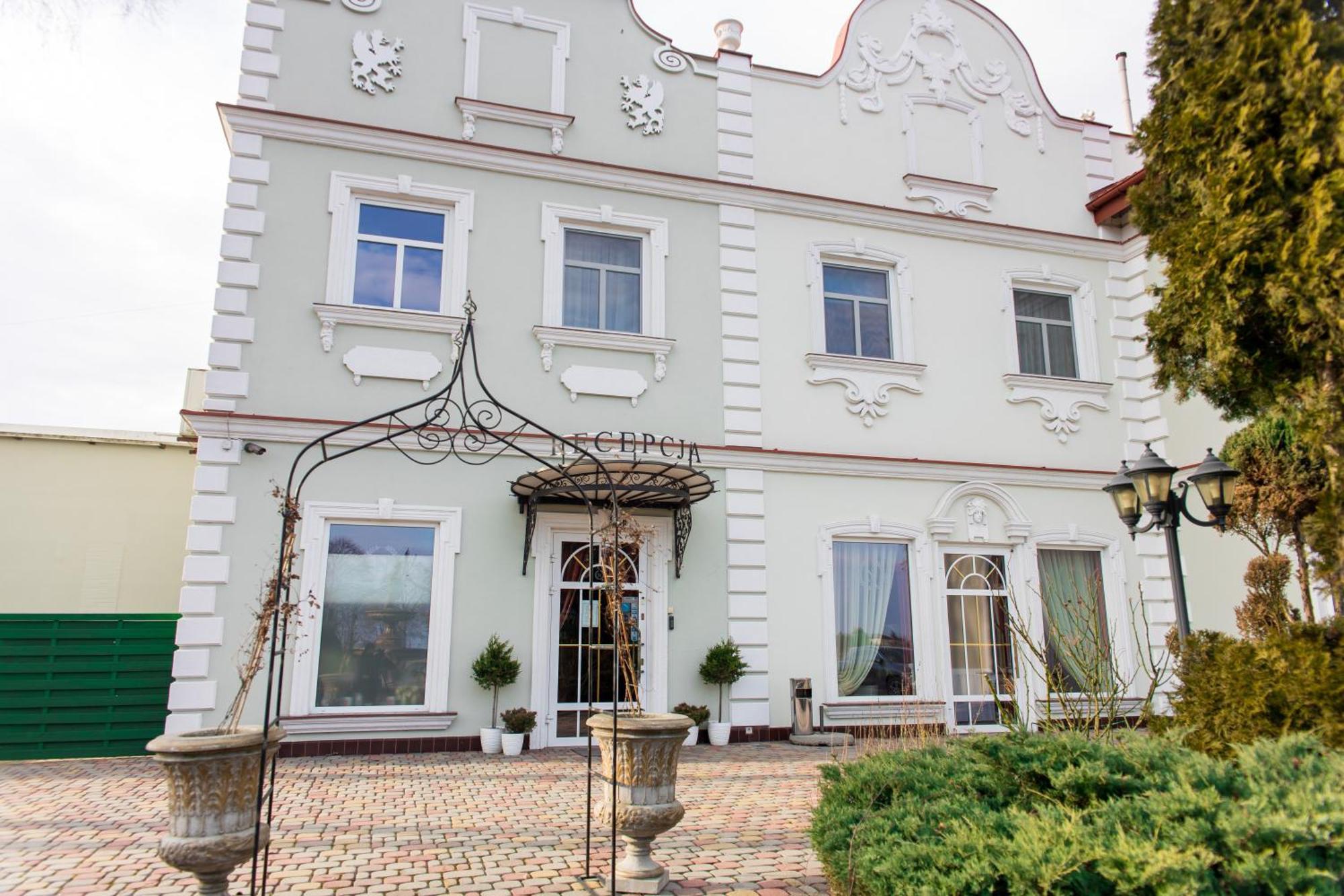 Hotel Napoleon Wroblew  Buitenkant foto